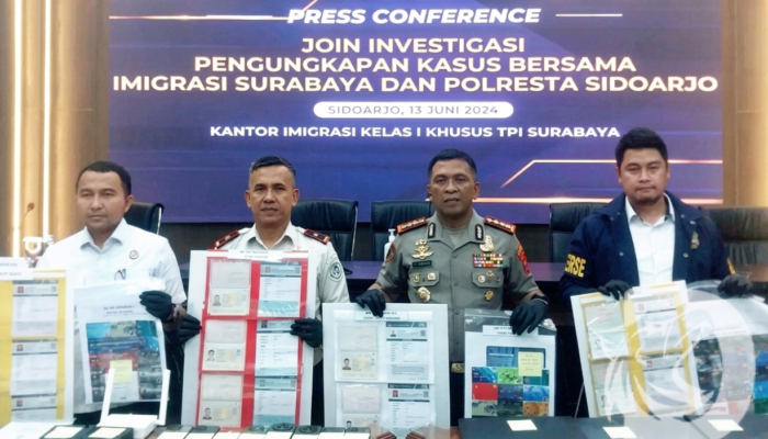 Sindikat Jual Beli Data Perbankan, 15 WNA China dan Vietnam Diringkus di Sidoarjo