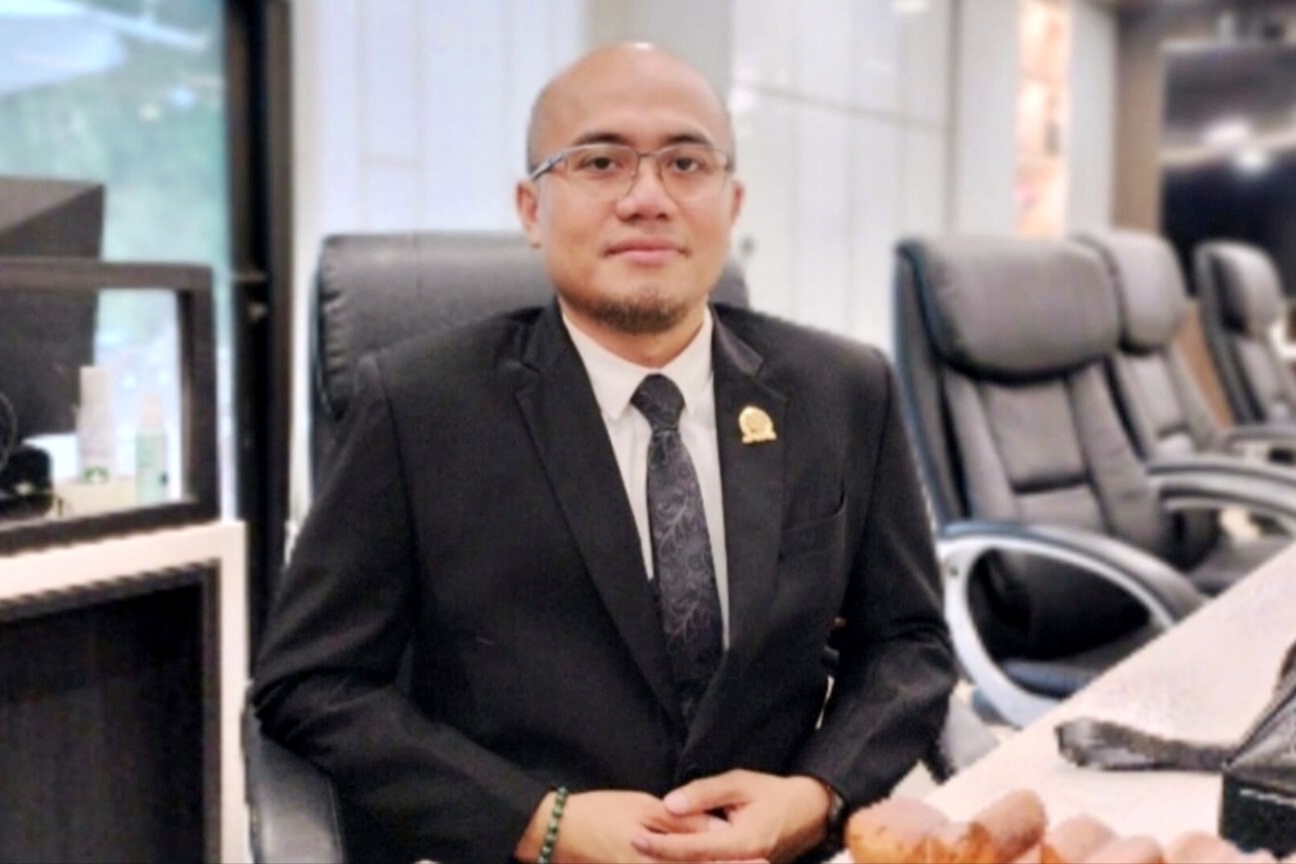 Komisi B DPRD Surabaya