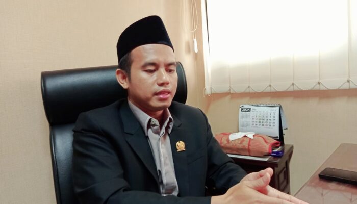 Akselerasi Pemerataan Akses Pendidikan: DPRD Jatim Desak Asesmen SMA/SMK Negeri di Ibu Kota Kabupaten Blitar