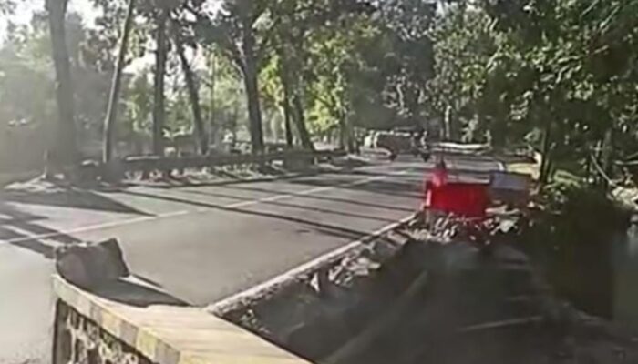Jembatan Petak Bagor Tak Kunjung Diperbaiki Pascakecelakaan Bus, Warga Nganjuk Keluhkan Potensi Bahaya
