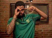 Persebaya Resmi Rekrut Alex Martins, Striker Brasil Teken Kontrak hingga 2028