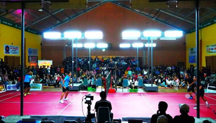 Final Piala Bupati Karanganyar II 2026 Meriah, Ribuan Warga Padati Gedung Manteb Karangpandan