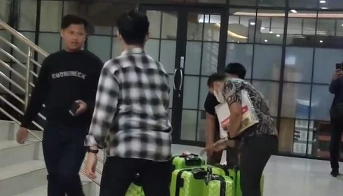 Bupati Sukoharjo Terjaring OTT KPK, Etik Suryani Diperiksa Semalam Penuh di Mapolresta Solo