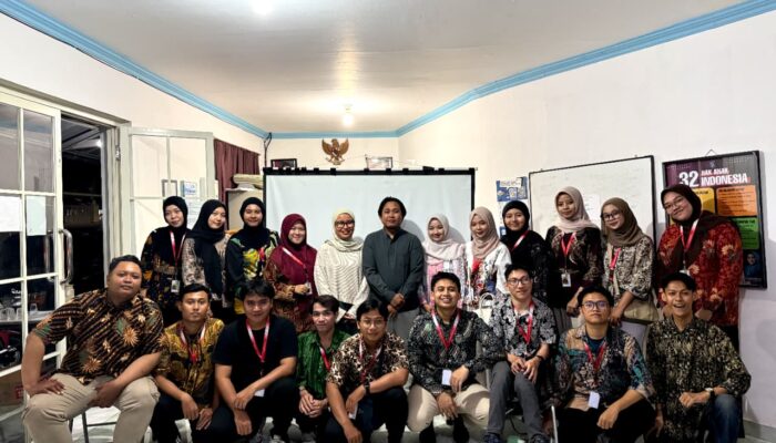 KKN 32 UMSurabaya Bersama Yayasan Lohjinawi Jawa Timur Gelar Penyuluhan Pemilahan dan Pengolahan Sampah