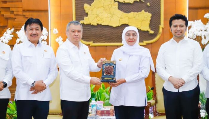 Bahas Penyeberangan Ketapang-Gilimanuk, Optimalisasi Bandara Dhoho hingga SRRL