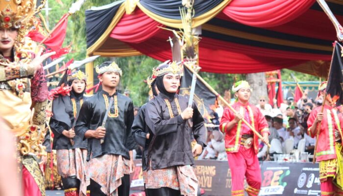 Pencak Silat Banyuwangi Tampil Kolosal, Tegaskan Jati Diri Blambangan di Panggung BEC 2026