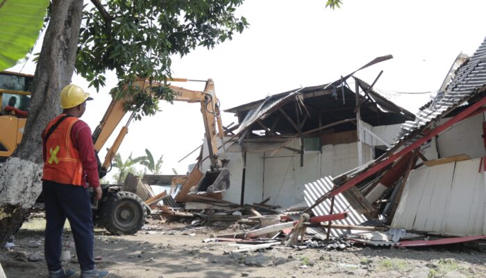Lima Bangunan Diratakan