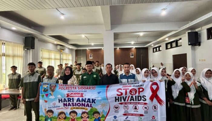 Hari Anak Nasional, Polresta Sidoarjo Edukasi Pelajar tentang Bahaya HIV/AIDS dan Pencegahannya