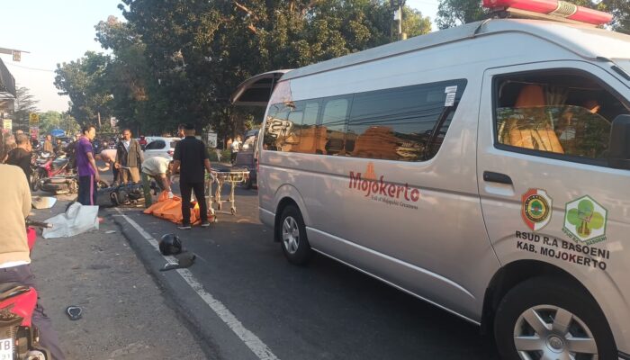 Pengendara Honda Beat Tewas Terlindas Truk di Gedeg Mojokerto, Polisi Buru Sopir