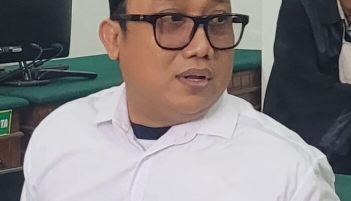Didakwa TPPU Rp41,6 Miliar, Wawan Cebol Mengaku Tak Tahu Asal Dana Meski Beli Tanah, Mobil, dan Logam Mulia