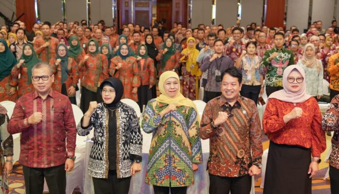 Rakornas Sensus Ekonomi 2026: Khofifah Puji Kinerja BPS