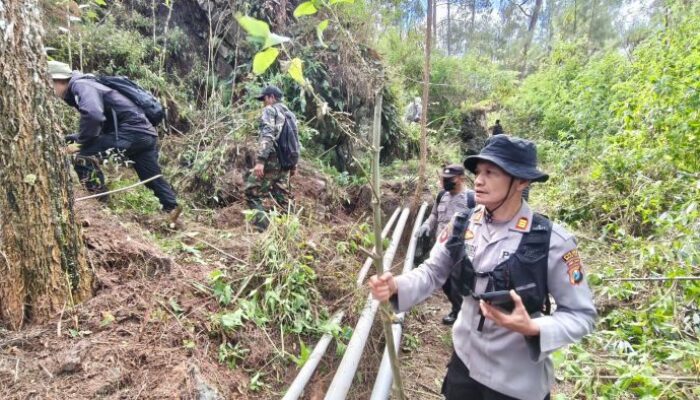 Polres Magetan dan Perhutani Bangun Sekat Bakar 1,8 Km di Cemorosewu untuk Cegah Karhutla