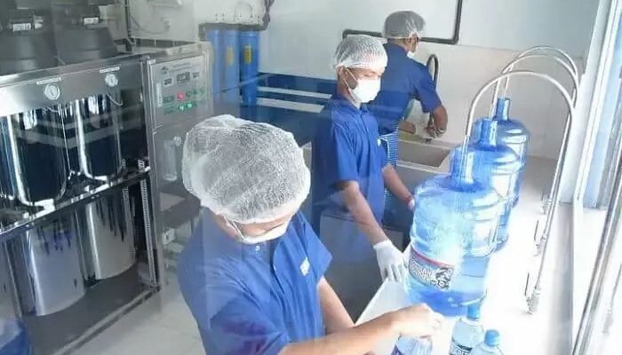 Kemendag Wajibkan Depot Air Minum Penuhi Standar