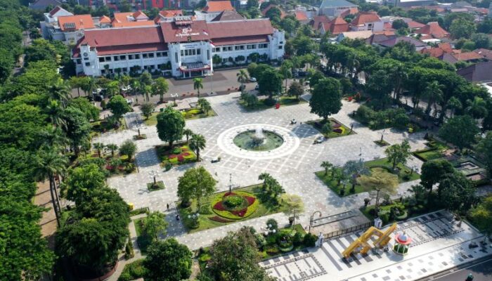 Hotline Cak Eri Terima 9.217 Aduan Warga Surabaya, Masalah Parkir Paling Banyak Dilaporkan