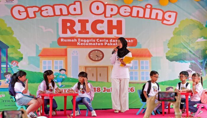 Pemkot Surabaya Resmikan RICH Pakal, 600 Anak Antusias Ikuti Kelas Bahasa Inggris Gratis