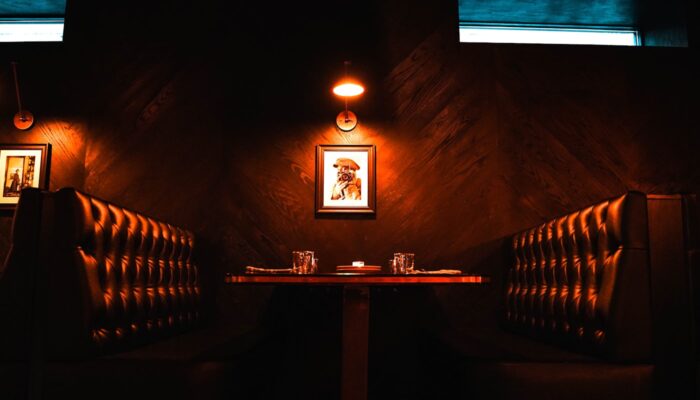 Biar Nggak Malu-maluin, Ini Perbedaan Lounge dan Bar yang Anak Skena Wajib Tahu!