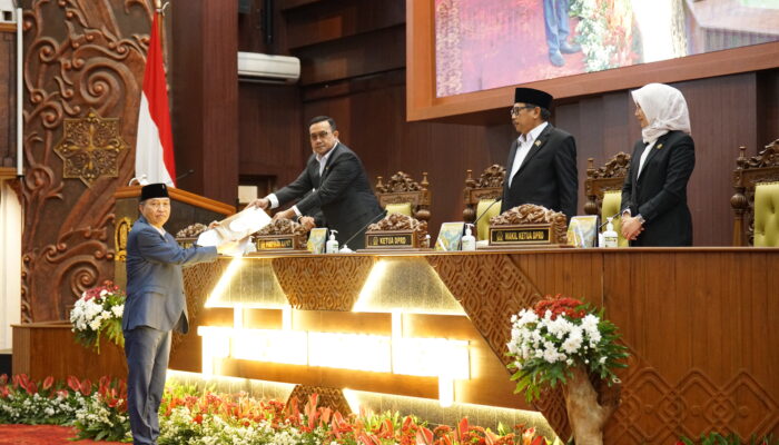 Lindungi Pengemudi dan Konsumen, DPRD Jatim Prakarsai Raperda Transportasi Online 2026
