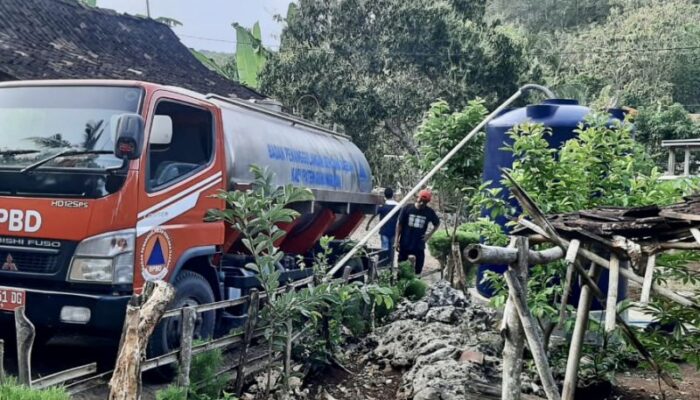 BPBD Gunungkidul Salurkan 2,4 Juta Liter Air Bersih untuk Warga Terdampak Kekeringan