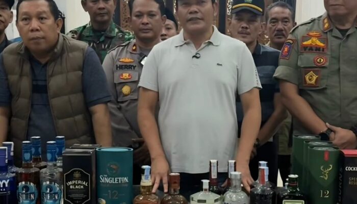Razia Serentak 18 Kecamatan, Pemkab Sidoarjo Sita 1.696 Botol Miras