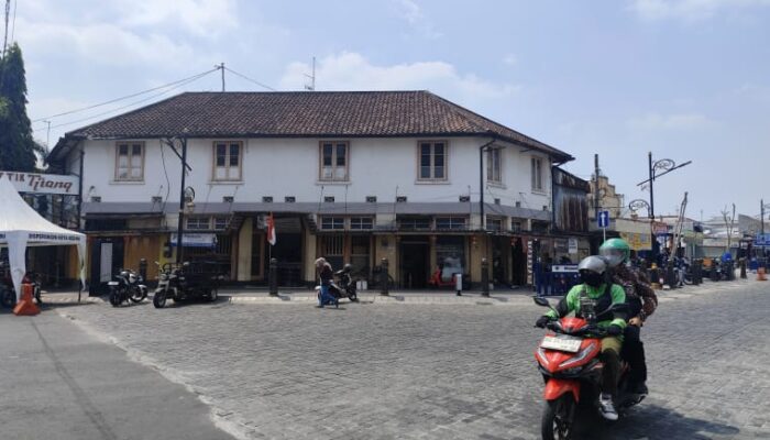 Rencana Perluasan Parkir Stasiun Kediri Ancam Bangunan Bersejarah