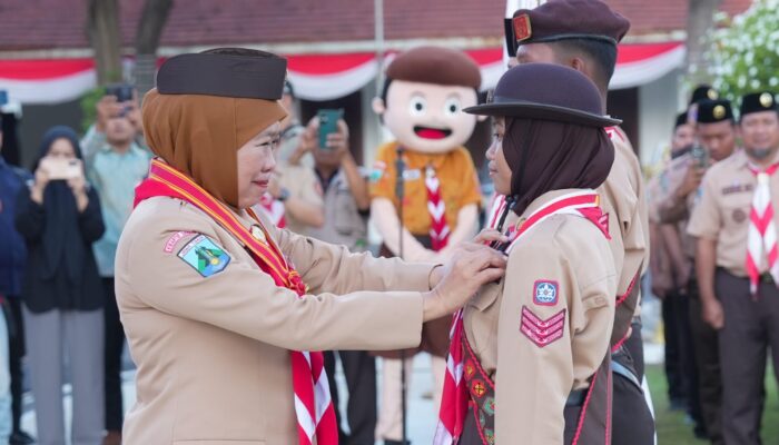 Lepas 1.537 Kontingen Jamnas XII ke Cibubur, Khofifah: Pramuka Jatim Duta Penjaga NKRI