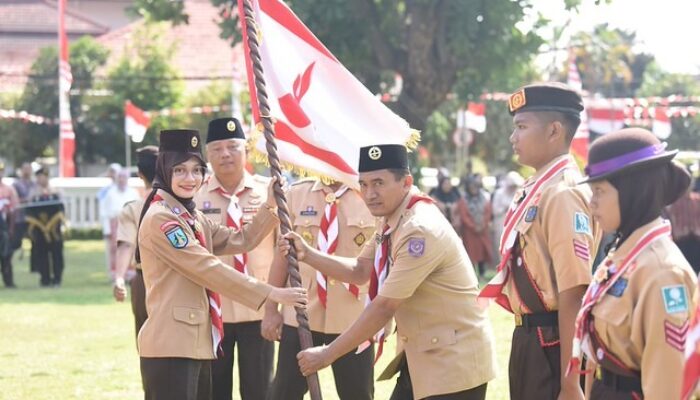 Mbak Wali Lepas Kontingen Pramuka Kota Kediri ke Jamnas XII
