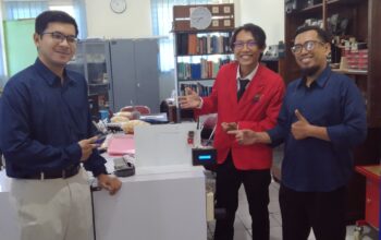 Mahasiswa Uwika