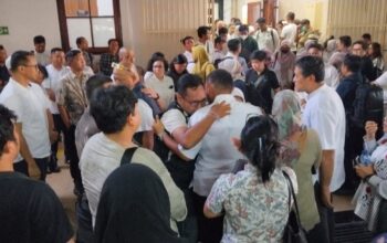 Isak Tangis Karyawan Pelindo Iringi Vonis 4 Tahun Tiga Eks Pejabat