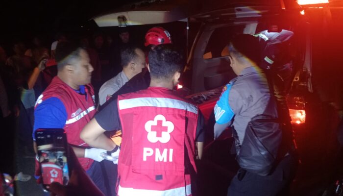 Diduga Mengantuk, Pengendara Motor Tewas di Rolak Songo