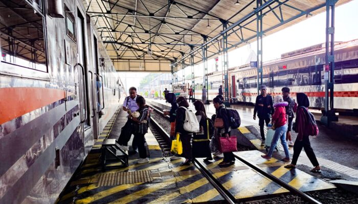Stasiun Kediri Layani 8.732 Penumpang Selama Libur Hari Kemerdekaan