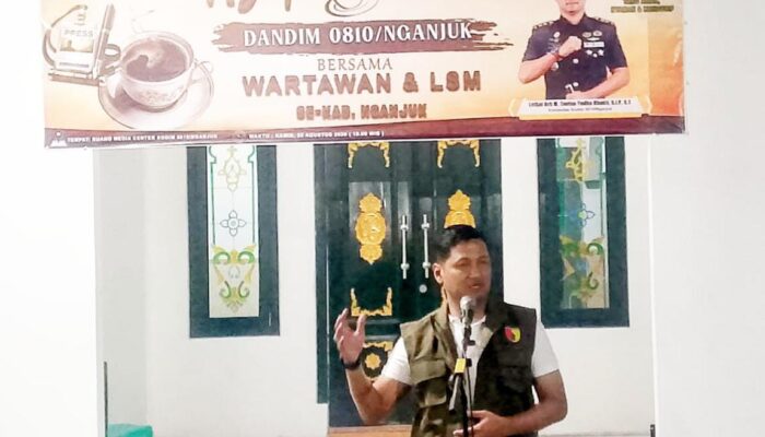 Perkuat Sinergi Daerah, Dandim 0810/Nganjuk Rangkul Insan Pers dan LSM Lewat Ngopi Bareng