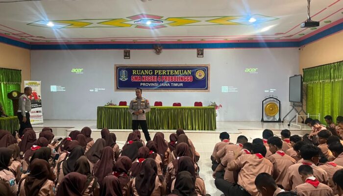 200 Pelajar Dibekali Literasi AI