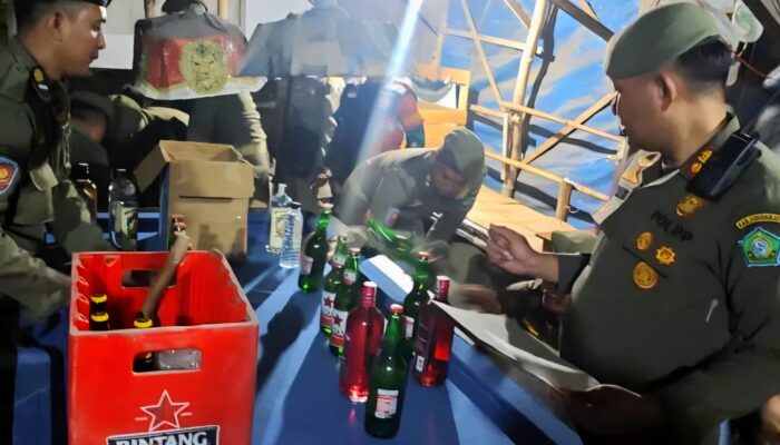 Gempur Peredaran Miras Ilegal, Tim Gabungan Sidoarjo Sita 167 Botol di Dua Lokasi