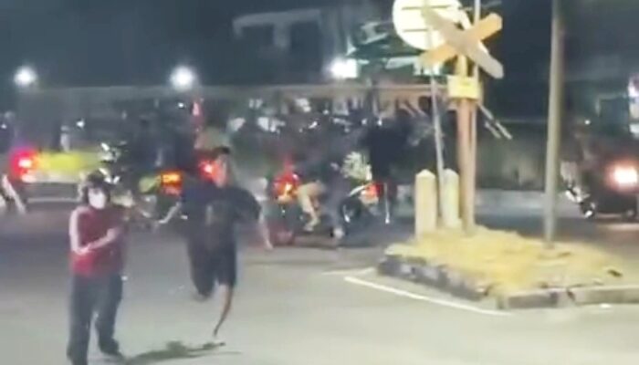 Nobar di Pagerwojo Sidoarjo Ricuh Diserang Kembang Api