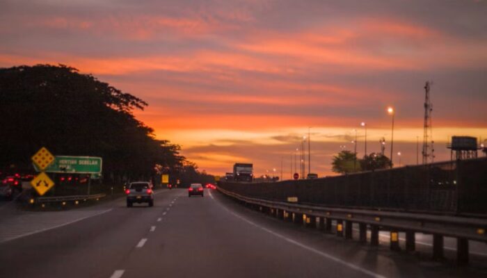 Lindungi 1.666 Km Jalan, Jatim Terapkan Pergub Tonase