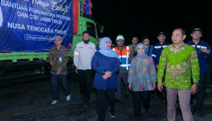 Pemprov Jatim Kirim 64 Ton Bantuan Korban Gempa NTT