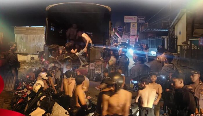 Konvoi Resahkan Warga, Belasan Pesilat Diangkut Polisi Mojokerto