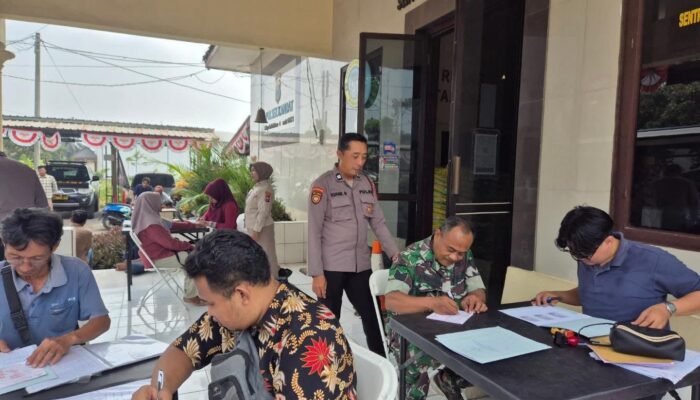 Layanan SIM Keliling Hadir di Polsek Kandat