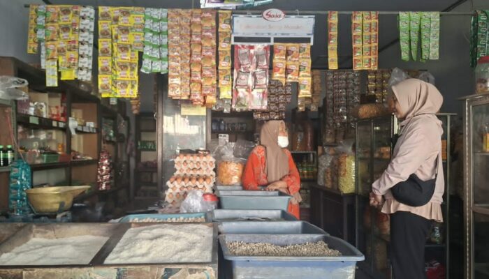 Lewat KUR BRI, Usaha Sembako Triningsih Kian Maju