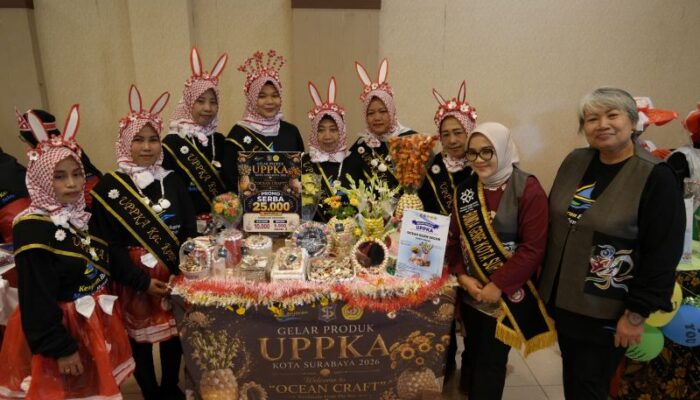 UPPKA Kenjeran Pamerkan Produk, Eri Cahyadi Apresiasi 10 Tahun Pendampingan UPN Veteran Jatim