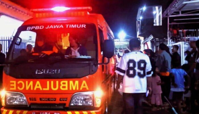 Polsek Tulungagung Kota Kawal Pemakaman Korban KM Mutiara Sentosa 2