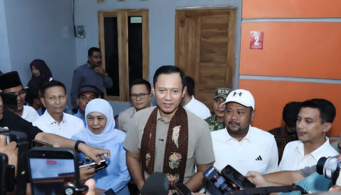 Menko AHY Resmikan 166 Rumah Hasil Revitalisasi di Kampung Nelayan Gresik