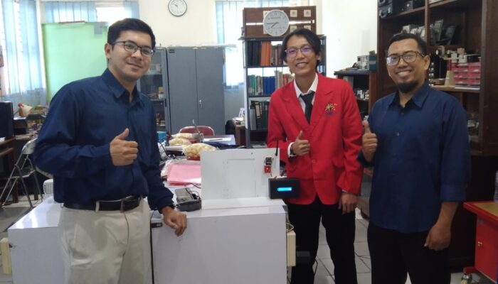 Inovasi Mahasiswa UWIKA Ciptakan Kunci Lab Berbasis Wajah