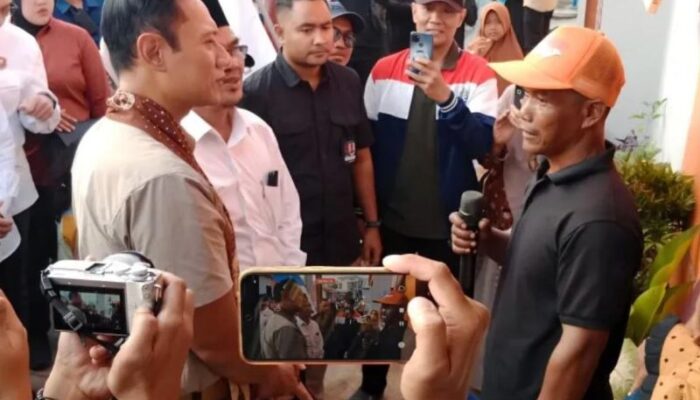 AHY Resmikan Kawasan Hunian Layak di Gresik