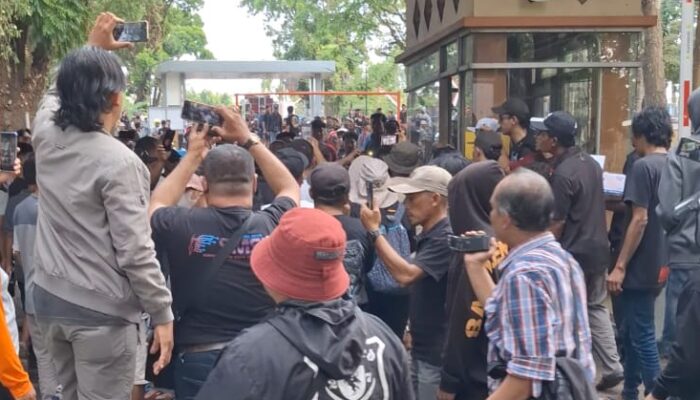 Portal Bendungan Lahor Dijebol Massa, PJT I Akhirnya Buka Akses