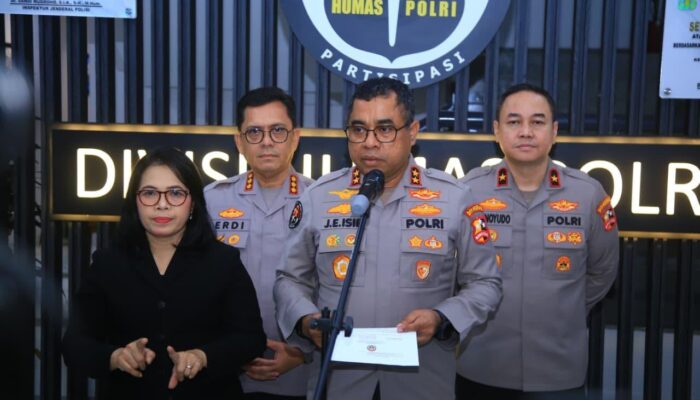 Polri Perkuat Penanganan Gempa Flores, SAR dan Bantuan Logistik Dikerahkan