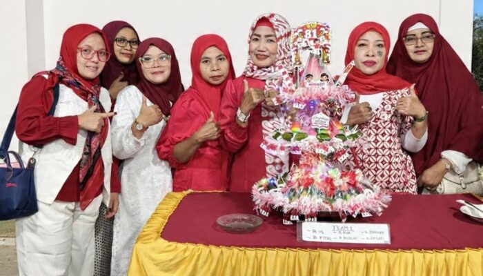 Tumpeng Merah-Putih Juara Lomba HUT ke-81 RI di Menganti Gresik
