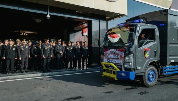 Polda Jatim Kirim Bantuan dan Tim Trauma Healing bagi Korban Bencana NTT