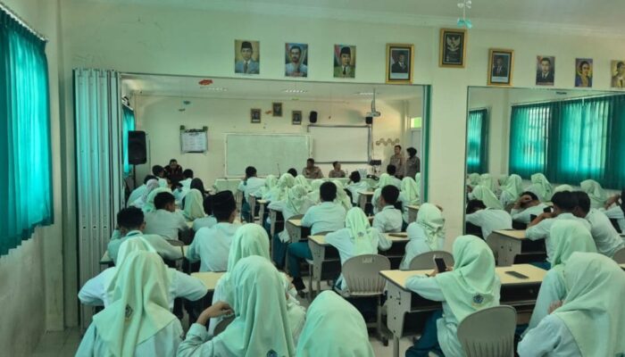 Mengenal AI, Pelajar SMAN 3 Nganjuk Siapkan Diri Hadapi Masa Depan