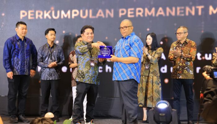 Kemnaker Dorong Sertifikasi Profesi Permanent Makeup